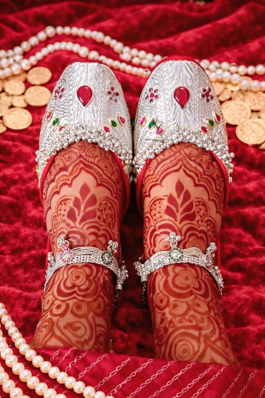 maharaja mor silver handcrafted peacock mojris maharaja mor silver handcrafted peacock mojris