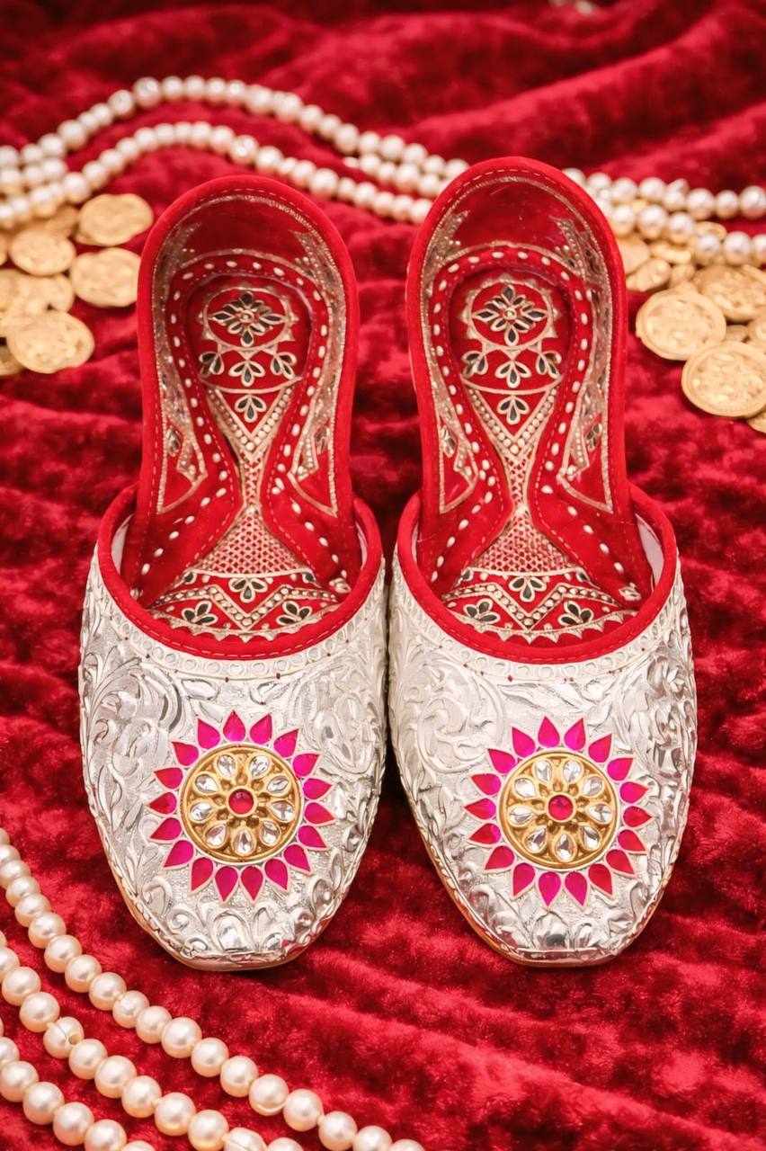 maharaja mor silver handcrafted peacock mojris maharaja mor silver handcrafted peacock mojris