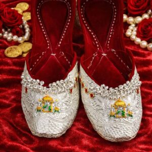 Shri Mandir Motif Royal Silver Mojris